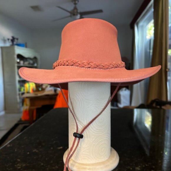 Hat - Picture 2 of 4